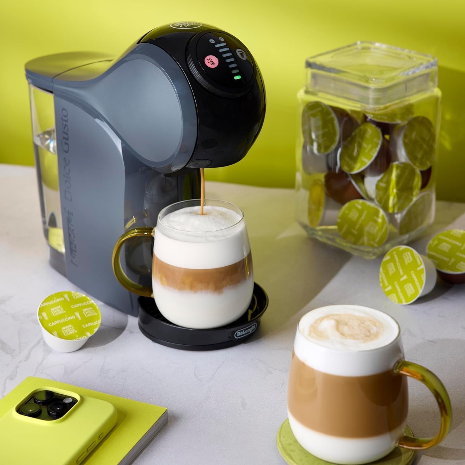 NESCAFÉ DOLCE GUSTO DeLonghi Dolce Gusto Genio S EDG226.A, Espressor cu capsule, inclusiv 3 capsule, design compact, tavă de scurgere reglabilă, 0,8 l, rezervor de apă detașabil, 1470 W, Antracit