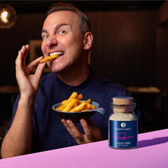 Ankerkraut Smoky Fries by Tim Raue, Mischung würzender Zutaten für Pommes Frites, Gourmet Pommes mit Rauch-Aroma, 145 g im Korkenglas