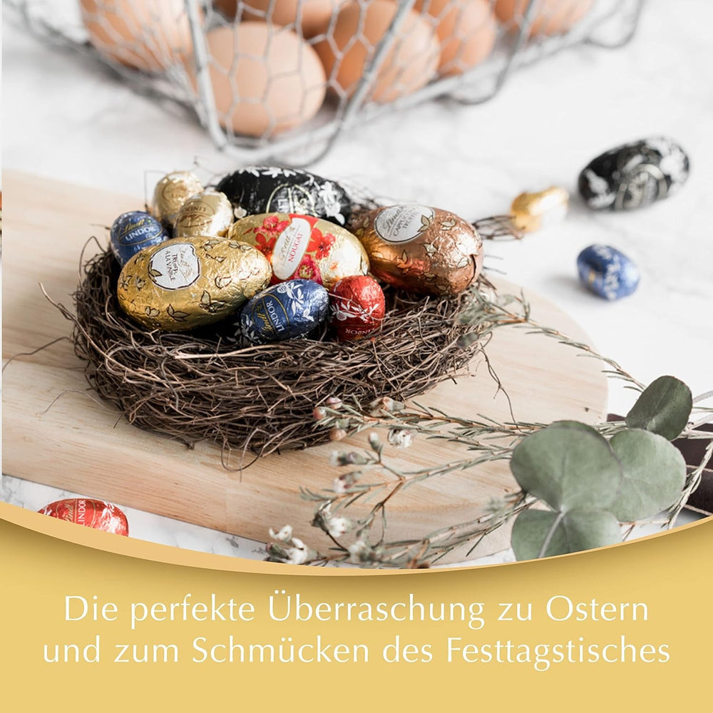 Ouă LINDOR cu ciocolată Lindt | 4 cutii a câte 450 g fiecare | Ouă LINDOR cu umplutură care se topește în gură, din ciocolată cu lapte, albă, neagră și cu alune | Ciocolată de Paște | Cadou de ciocolată | Ouă de Paște | Ouă de ciocolată