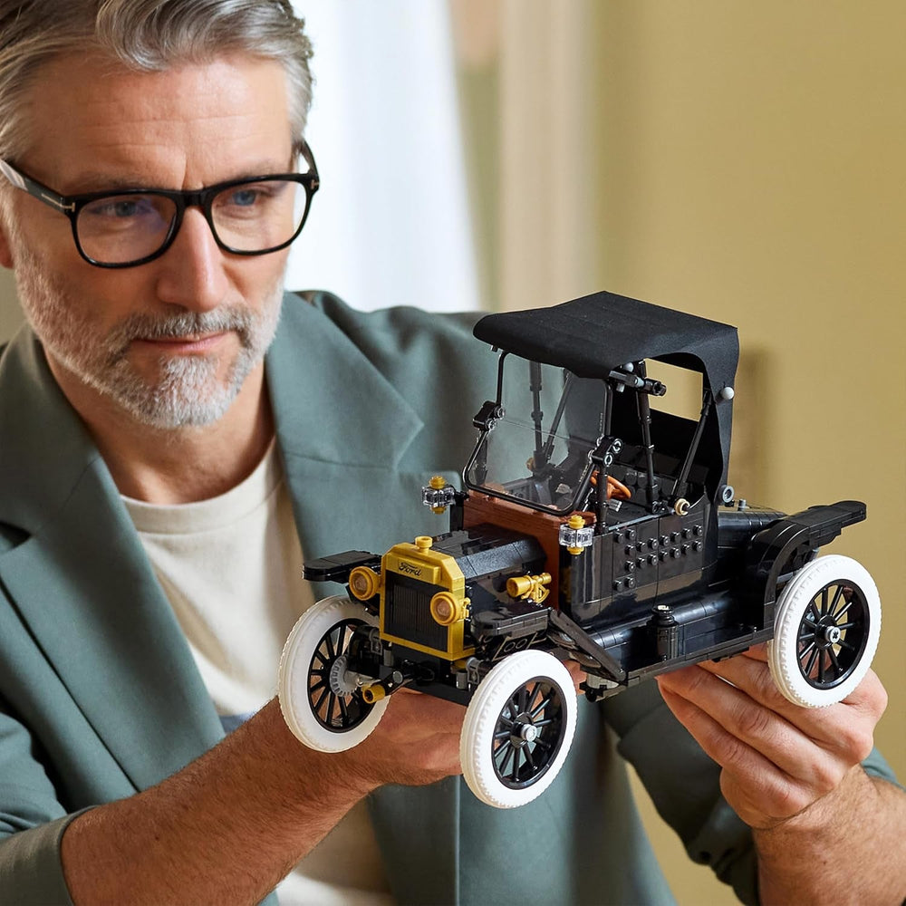 LEGO Icons Ford Model T - Retro Auto Modellbau für Erwachsene - Sammler Ausstellungsset mit Stofffaltdach, hohen Rädern & geteilter Windschutzscheibe - Geschenk für Fans klassischer Fahrzeuge - 11376