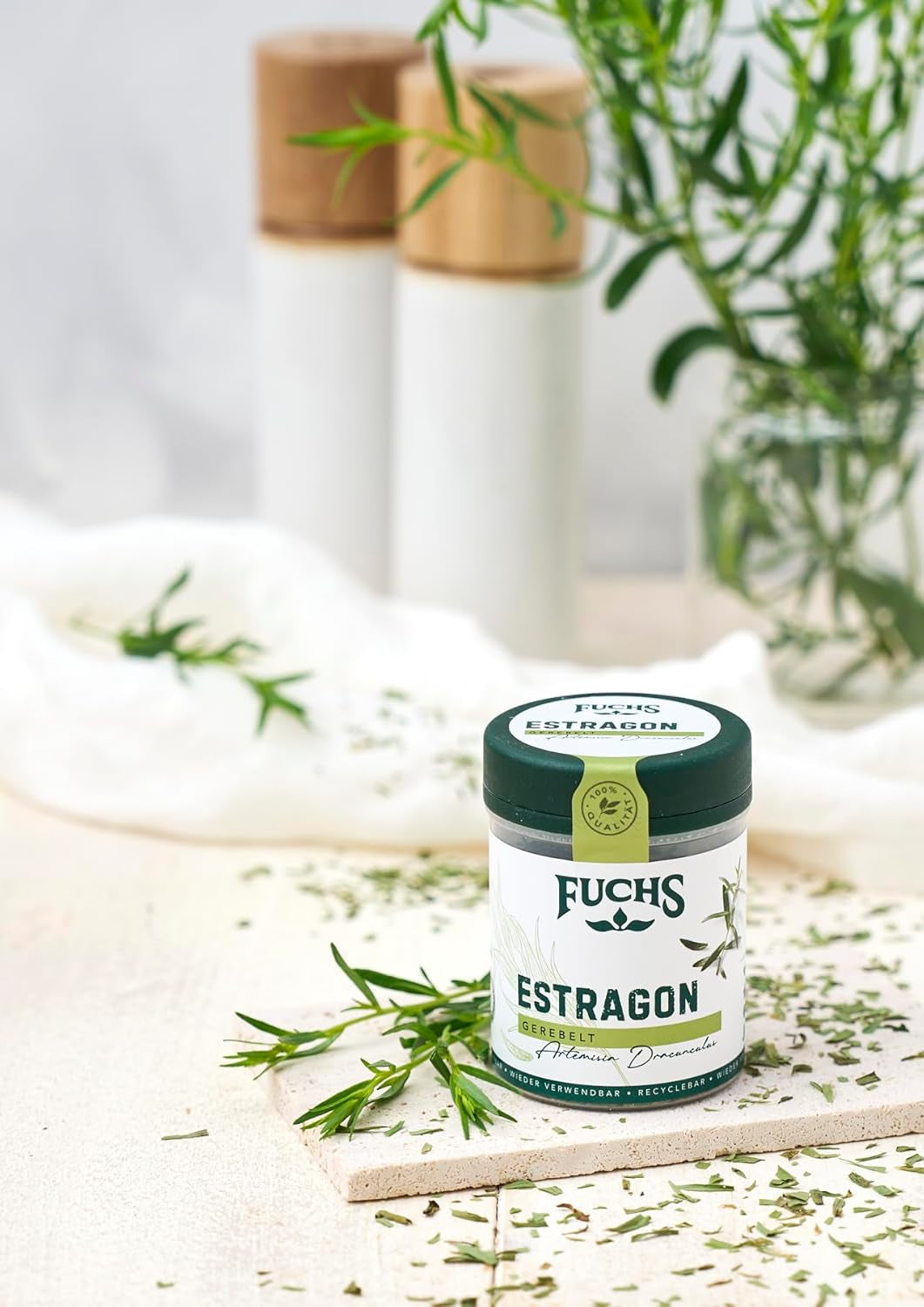 Fuchs Gewürze - Estragon gerebelt - französisches Kraut zur Verfeinerung von Salaten, Sauce Hollandaise oder Rührei - natürliche Zutaten - 10 g in wiederverwendbarer, recyclebarer Dose