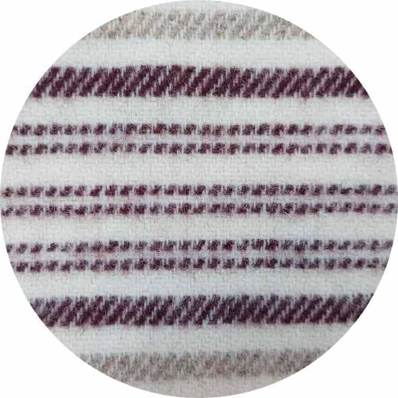 Toison D'Or Winkel, 220 x 240 cm, Weiß/Aubergine/Bizet Bettdecken und Steppdecken Naty Shop