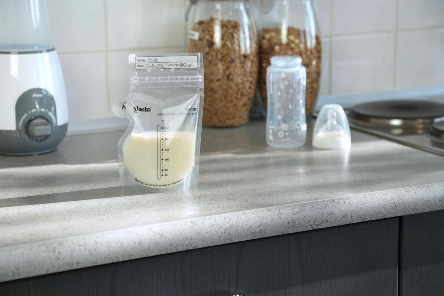 BF100 Aufbewahrungsbeutel für Muttermilch – Beutel für Muttermilch – Fassungsvermögen 220 ml – 100 Stück – Transparentes Lebensmittel- und Stillzubehör Bebe Naty Shop