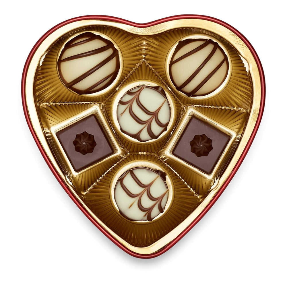 Lindt Ciocolată din Inimă | 30 g | 6 praline în varietățile Marc de Champagne, Coeur à l'Orange, Ciocolată cu Lapte Crocantă, Marțipan cu Portocale într-o frumoasă cutie în formă de inimă | Cadou de ciocolată | Cadou de ciocolată