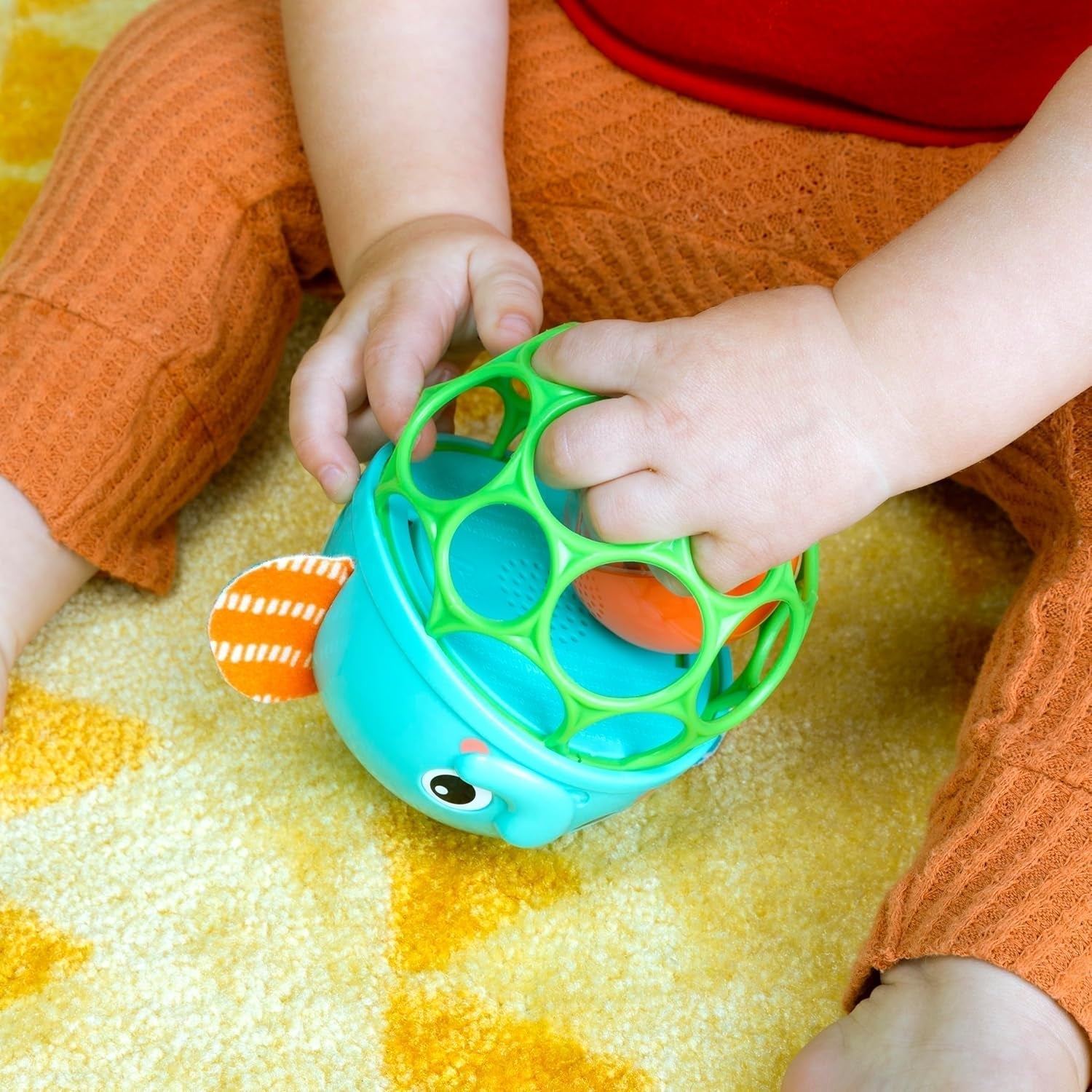 Bright Starts Giggle & Glow Clopoțel care strălucește în întuneric Jucărie cu elefant Oball ușor de prins, nou-născut+, unisex Jucarii Bebe Naty Shop