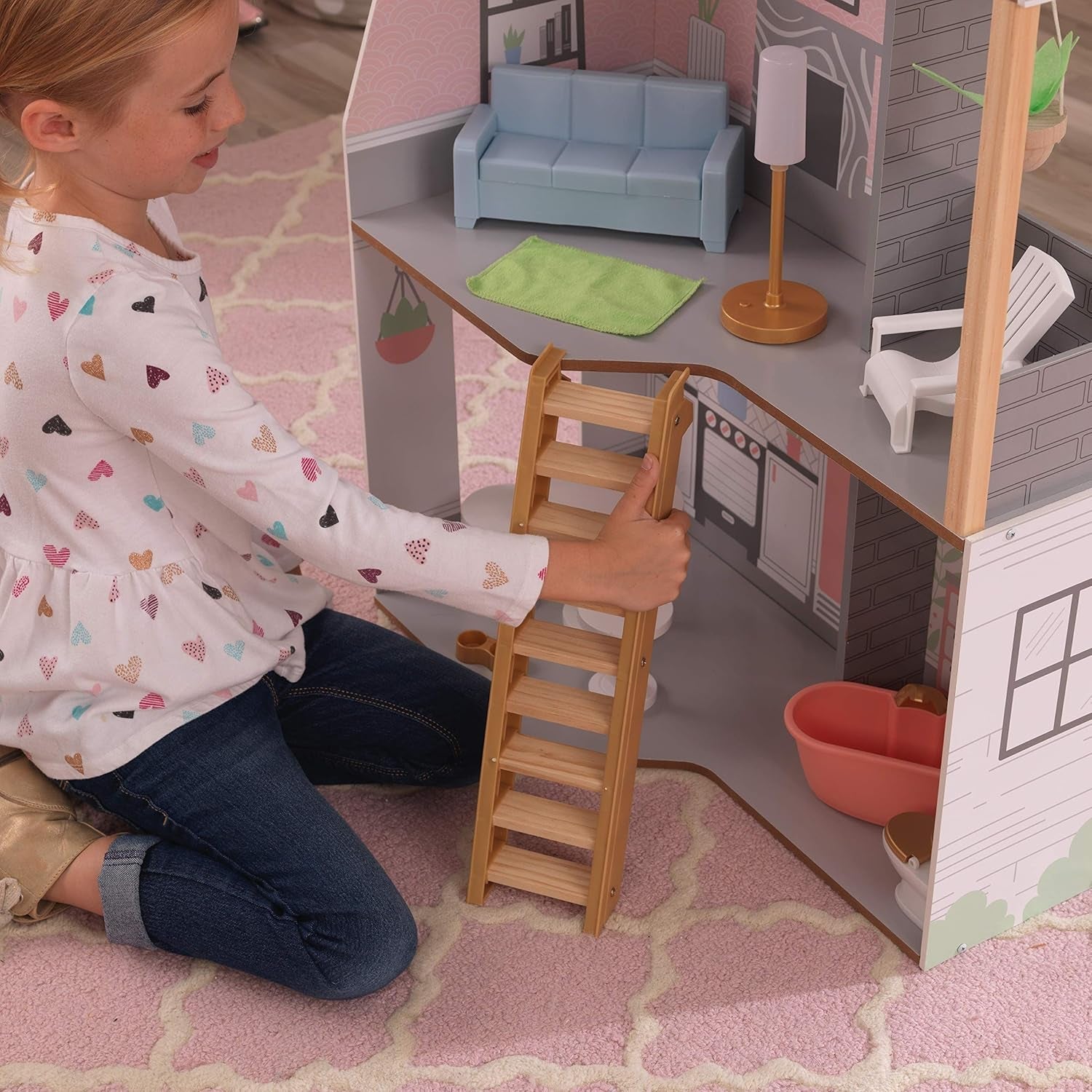 Kidkraft Alina Holzpuppenhaus mit Möbeln und Zubehör für 30-cm-Puppen, 3-stöckiges Spielset mit Hund und beweglicher Treppe, Spielzeug für 3-jährige Kinder, 10229 Naty Shop Puppenhäuser