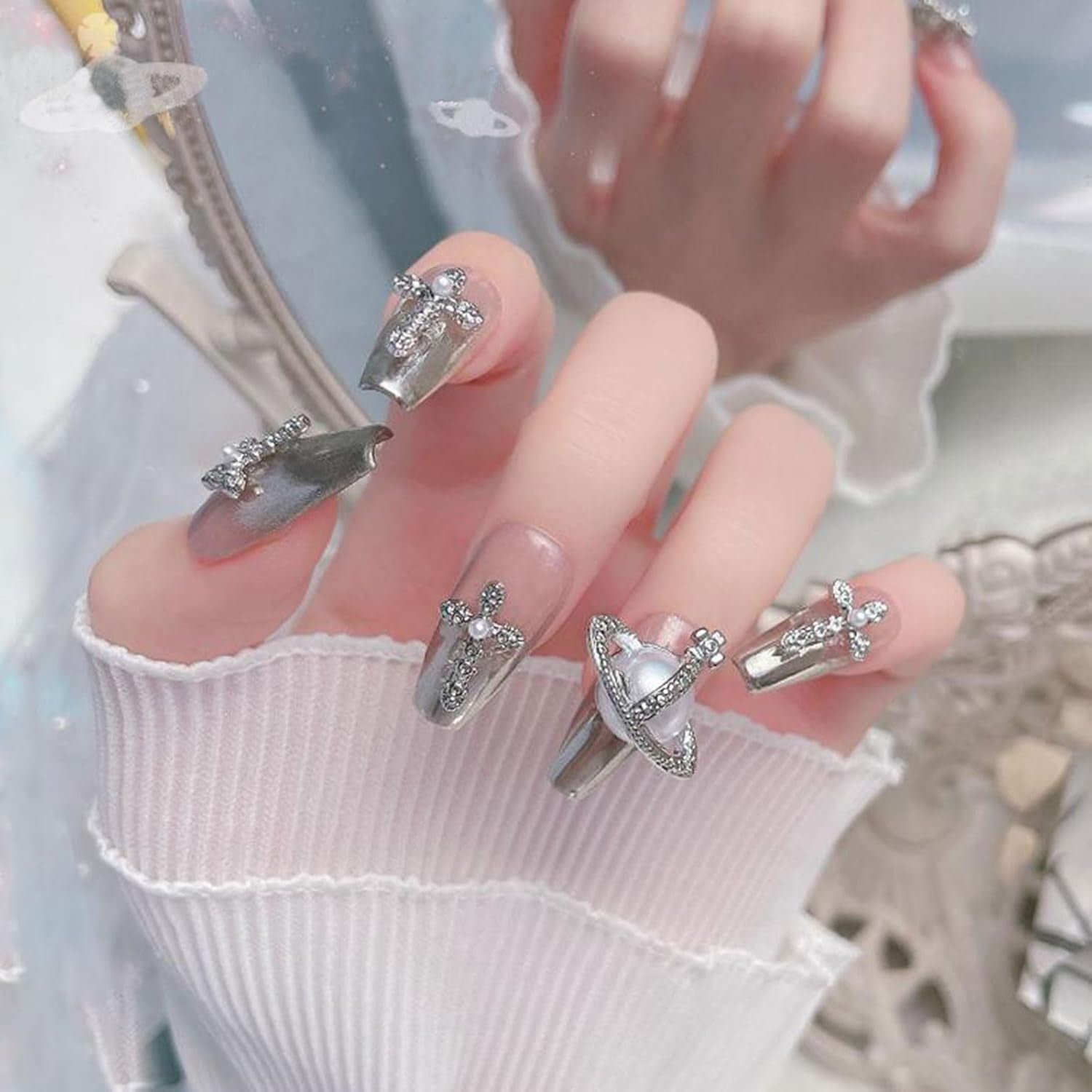 Planet Nail Art Charms, 32 Stück Saturn Form Nagel Edelsteine Für Acrylnägel, Glänzender Nagel Strasssteines Mädchen Nail Art DIY Handwerk Dekoration Zubehör