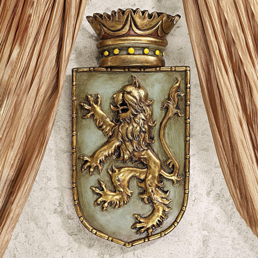 Design Toscano Scut medieval Leu vertical, sculptură murală Statuete si sculpturi Naty Shop