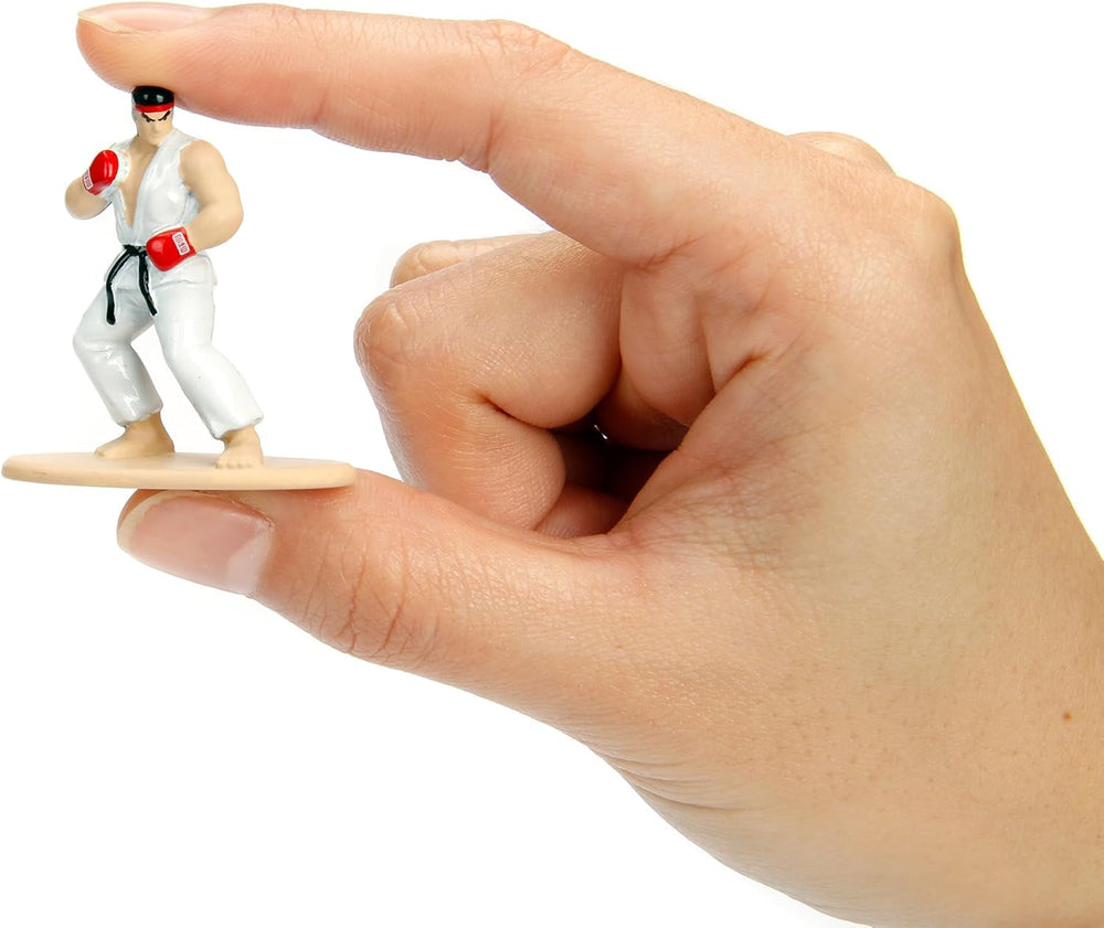 Jada Toys Street Fighter-Figur (1X Mystery-Figur im Blindpack) – Detaillierte Nano-Sammelfigur (4 cm), 1 von 13 Street Fighter-Figuren aus Metall für Fans und Sammler ab 3 Jahren, Wave 1 Actionfiguren Naty Shop