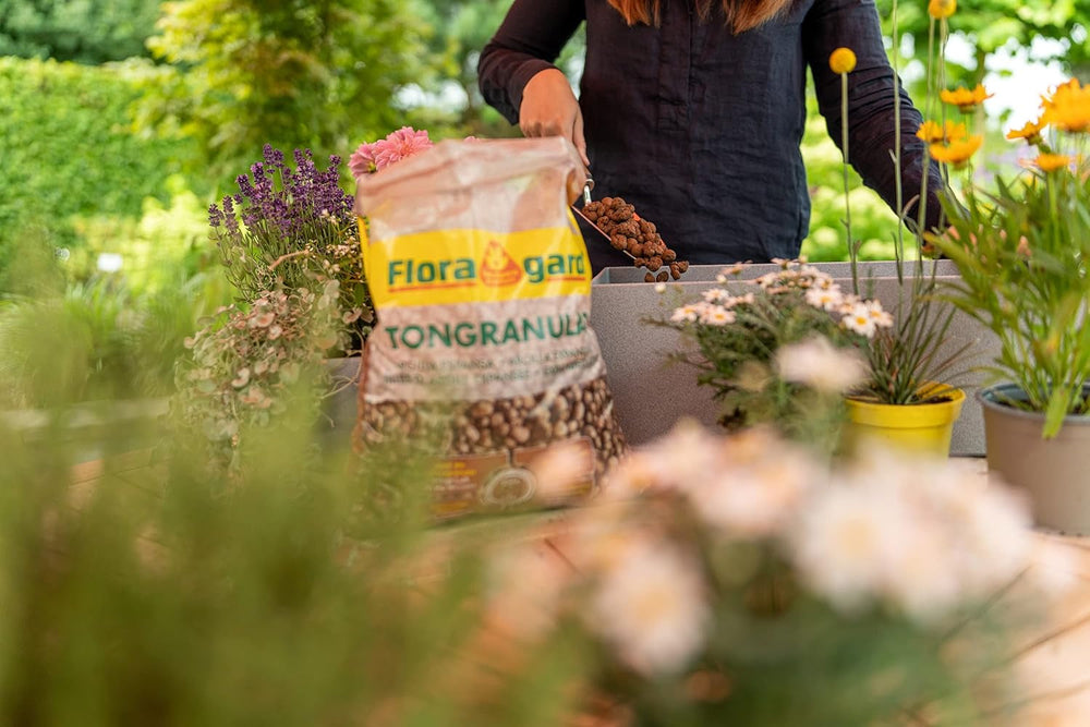 Granule de argilă expandată Floragard 50 L – material natural de drenaj și substrat hidroponic pentru ghivece, căzi, plante de apartament și jardiniere – previne acumularea de apă, asigură o bună aerare