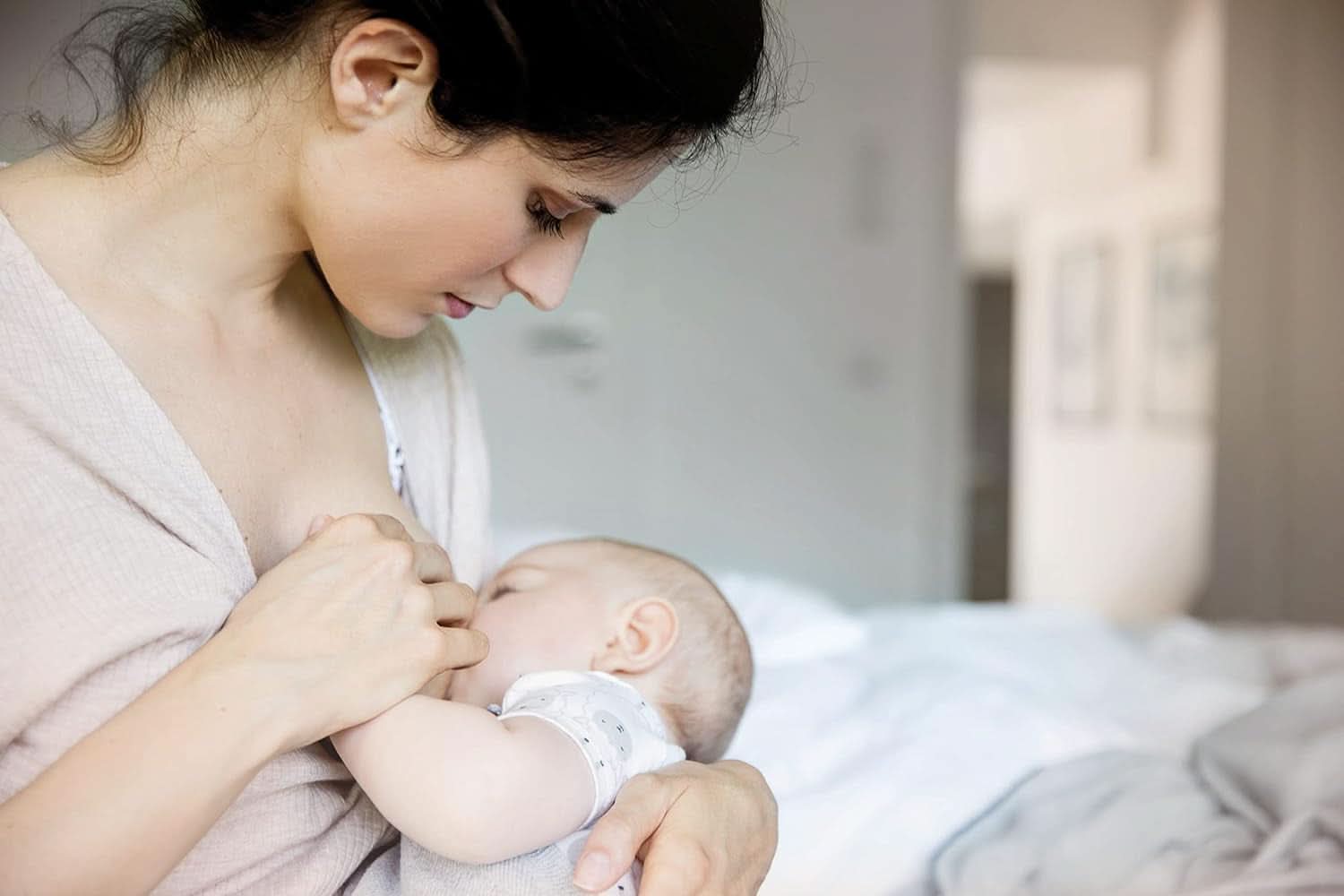 Nip® First Moments scuturi pentru mameloane, 2 bucăți Accesorii Hrana si Alaptare Bebe Naty Shop