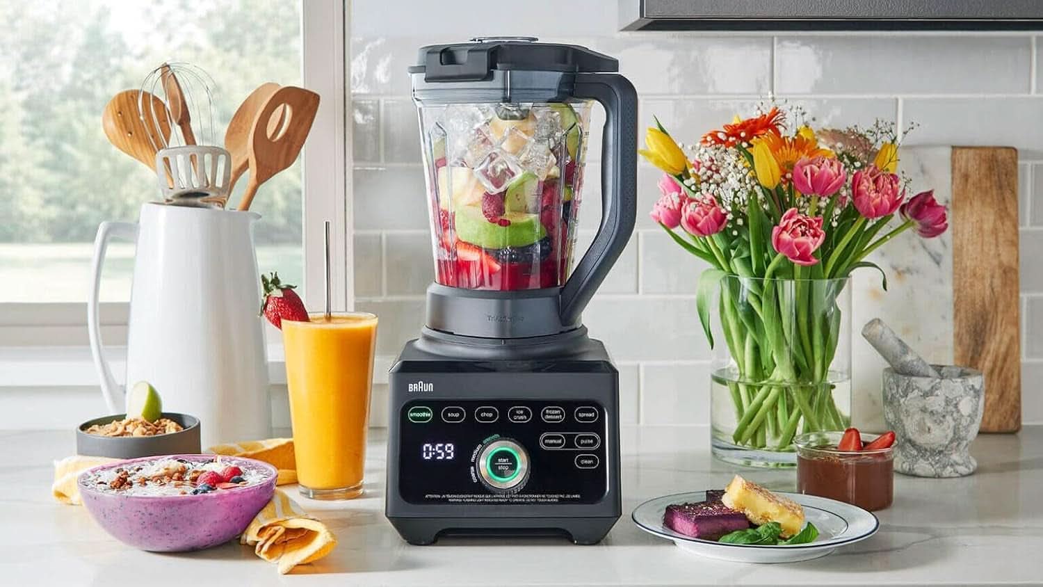 Braun Hochleistungsmixer Powerblend 9 JB9040 – Standmixer Mit Glas-Mixkrug, 18 Mixprogramme, 10 Geschwindigkeiten + Pulsfunktion, Heiße Suppen Funktion, Reinigungsprogramm, Stampfer, 1600 W, Schwarz Bucatarie Naty Shop