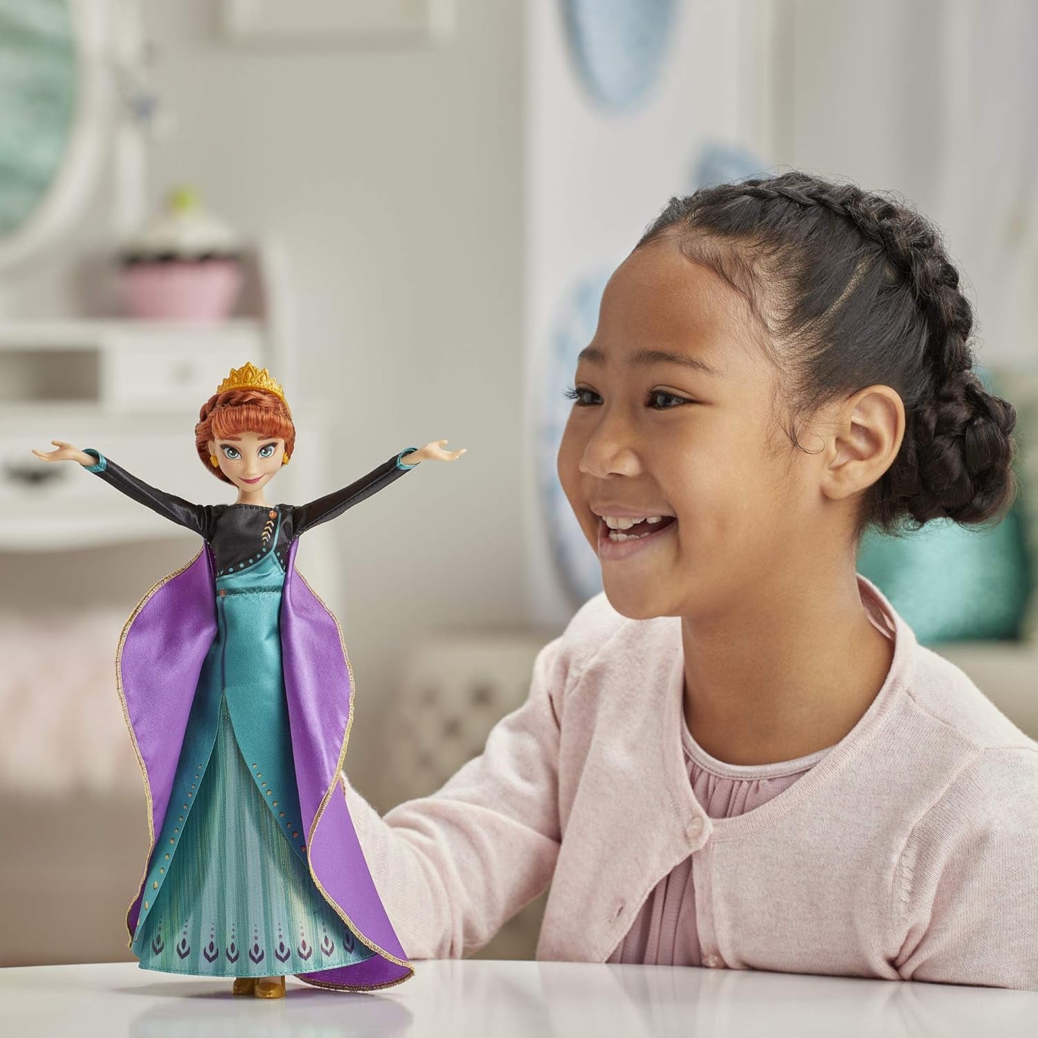 Disney Die Eiskönigin 2 – Puppe Disney Anna Singende (Französisch) im Outfit von Königin – 27 cm