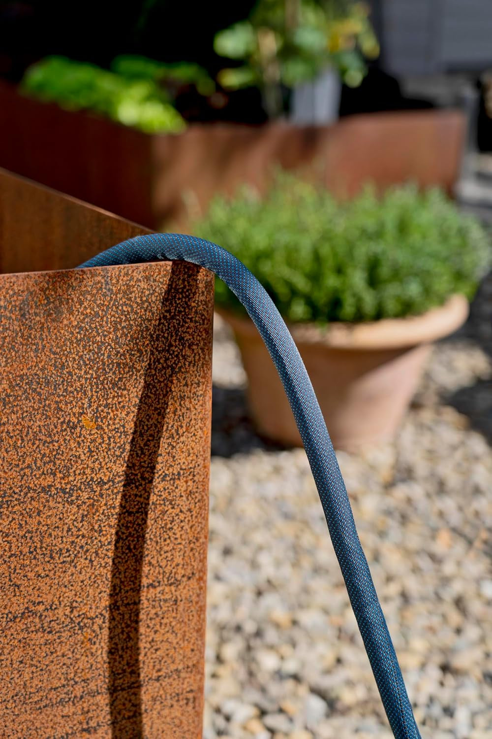 Gardena Liano Xtreme 1/2 inch, Set 15m + Geantă: Furtun de grădină extrem de robust din material textil cu geantă, cu furtun interior din PVC, ușor, rezistent la intemperii (18468-20)