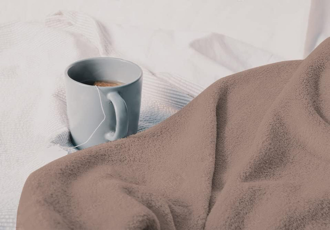 Weiche Decke | Kariert | Soft-Touch | 130 x 160 cm | Puderdecken und Steppdecken Naty Shop