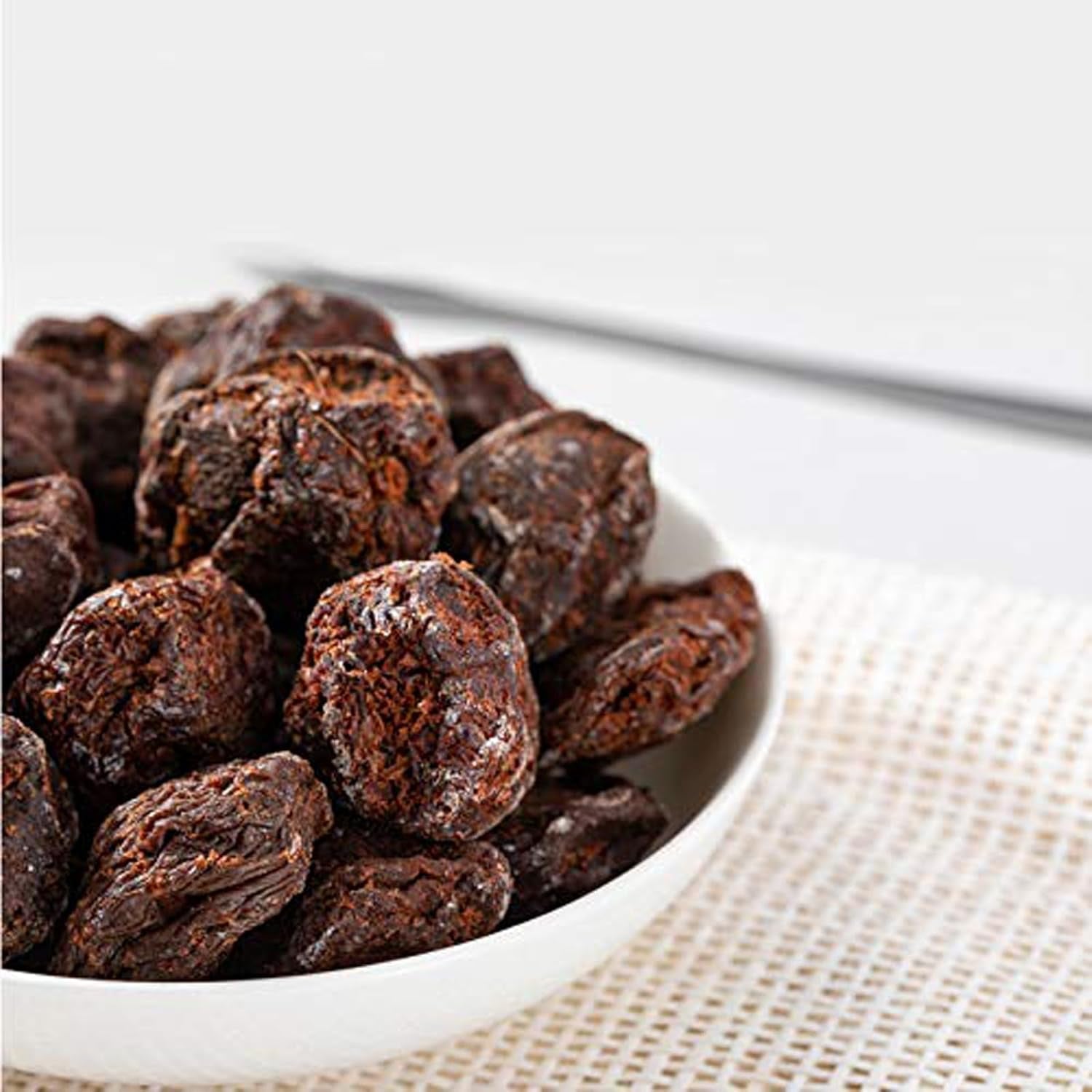 Prune uscate asiatice sărate și dulci, fructe conservate din prune crăpate, 2 pungi de dulciuri tradiționale chinezești din fructe è¯æ¢... (4.23 uncii per pungă) Produse deshidratate Naty Shop